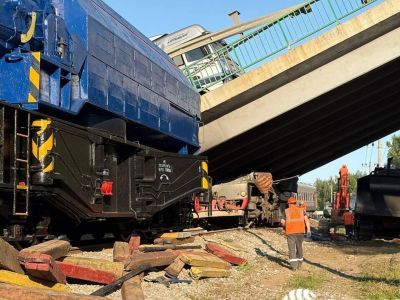 Обрушение моста. Фото: ru.sputnik.kz